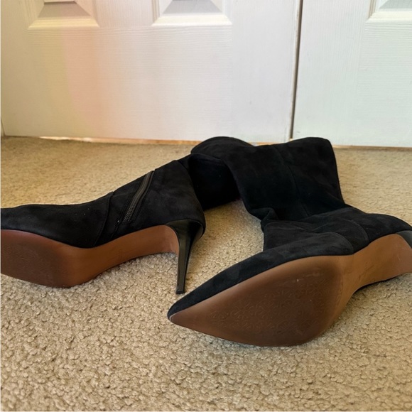 Booths - Picture 2 of 4